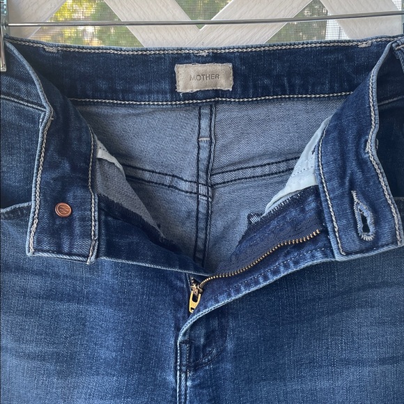 Mother ‘The Hustler’ High Rise Flare Leg Ankle Jeans - Picture 11 of 15